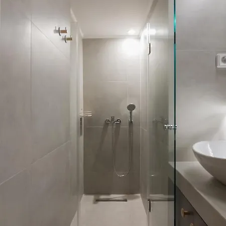 Beautiful Studio In Kolonaki Atenas