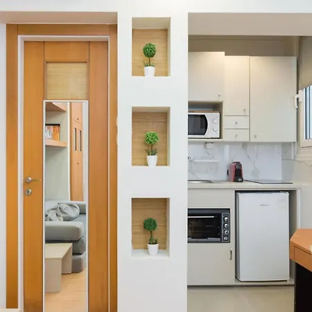 Beautiful Studio In Kolonaki Apartment *