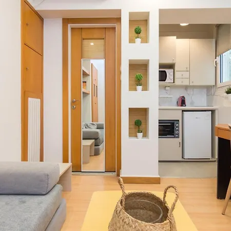 Beautiful Studio In Kolonaki Apartment